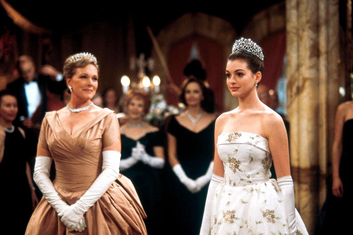 Anne Hathaway Confirms ‘Princess Diaries 3’